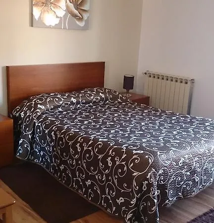 Pensión Flor Do Douro - Comércio E Hotelaria, Lda