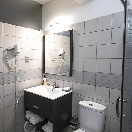 Pensión Flor Do Douro - Comércio E Hotelaria, Lda Miranda del Duero