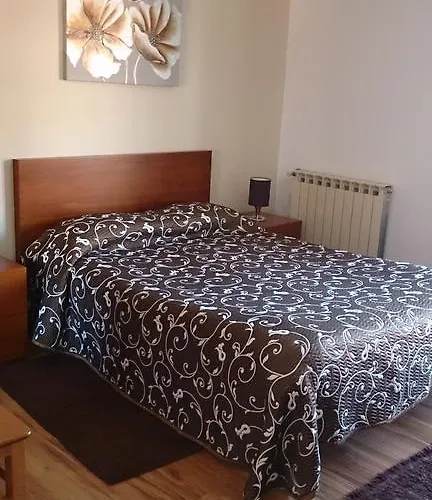 게스트하우스 Flor Do Douro - Comercio E Hotelaria, Lda