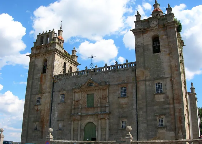 Flor Do Douro - Comercio E Hotelaria, Lda 미란다도두로