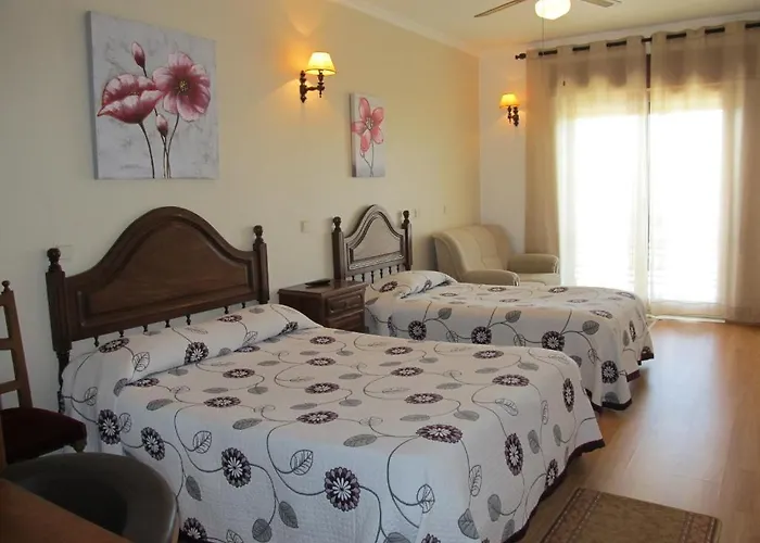 Flor Do Douro - Comercio E Hotelaria, Lda Penzion 3*